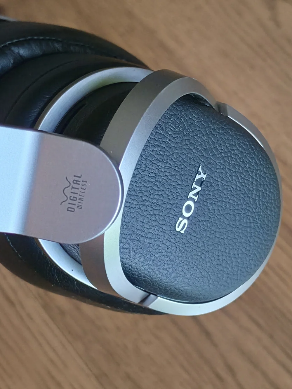 SONY MDR-HW700DS  Headset Only. Working